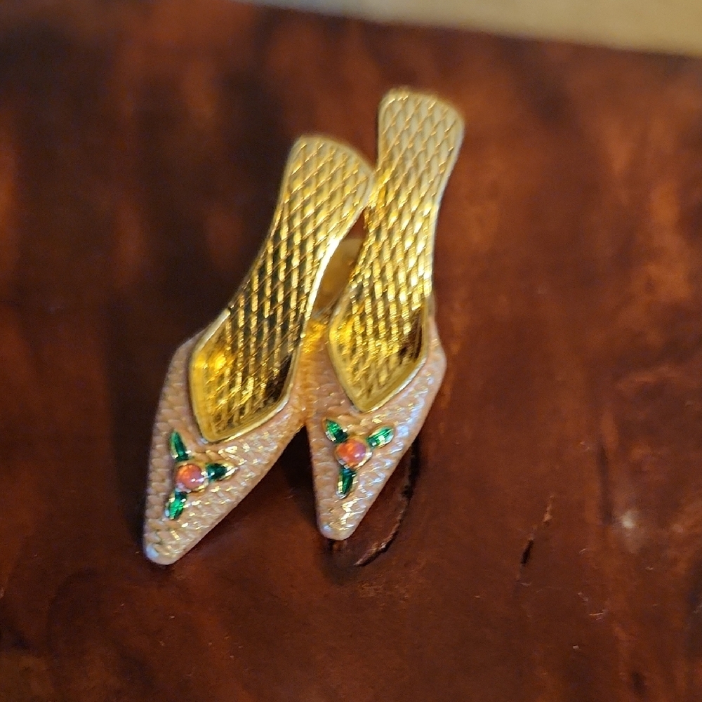 Avon Vintage High Heel Brooch